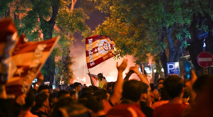 Galatasaray şampiyonluk sayısında Avrupa devleriyle yarışıyor