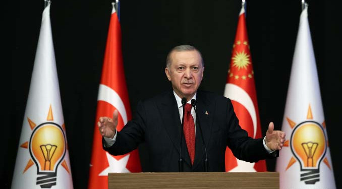 Yeni anayasa ekibindeki 10 isim belli oldu