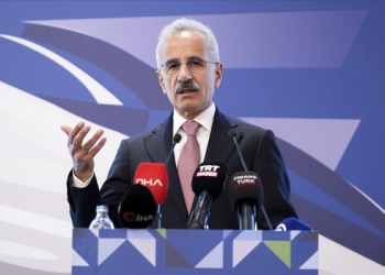 Bakan Uraloğlu’ndan kritik 5G, ve demiryolu açıklamaları