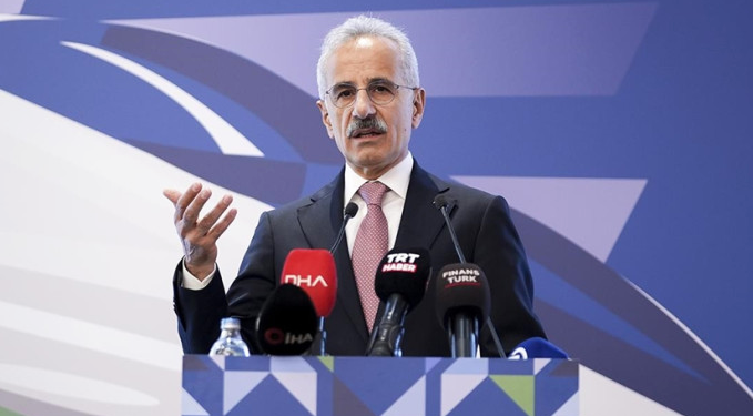 Bakan Uraloğlu’ndan kritik 5G, ve demiryolu açıklamaları