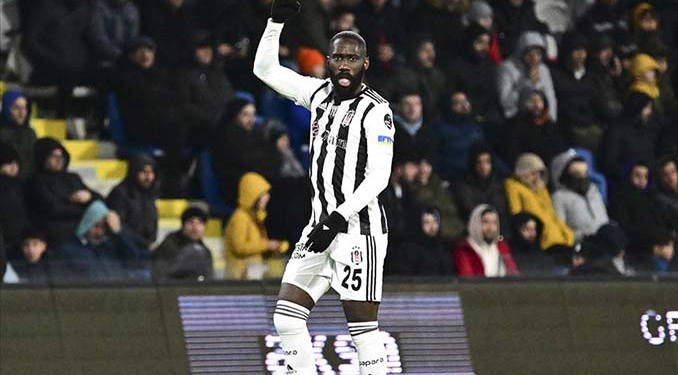 Beşiktaş, Arthur Masuaku ile yollarını ayırdı