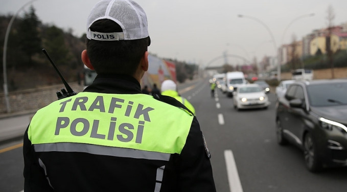 Bolu’da otoyol İstanbul yönünde trafiğe kapatıldı