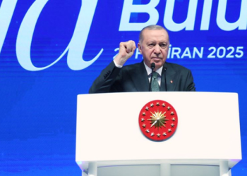 Erdoğan: Sendika taleplerini can kulağı ile dinleyeceğiz