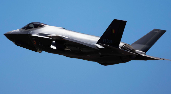 Hayalet uçak F-35I Adir, savaşa yön veriyor