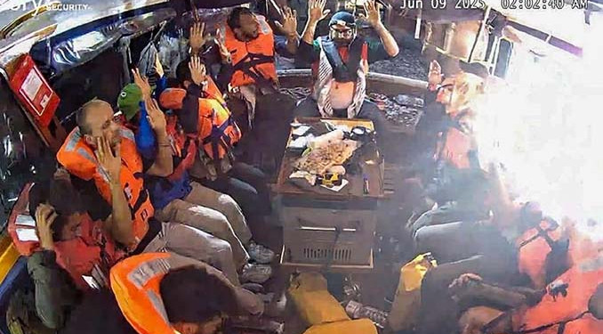 İsrail’den tartışmalı karar: 8 aktivist gözaltında kalmaya devam edecek