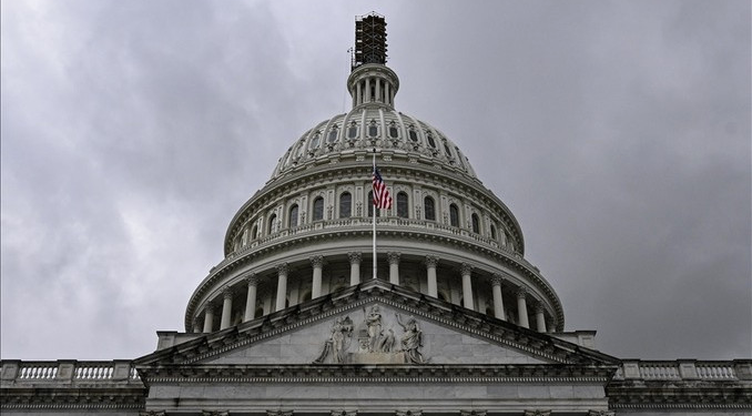 Kongre Trump’ı durduramadı: İran’a savaş yolu açıldı