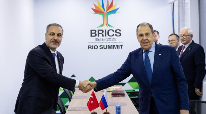 Bakan Fidan, Rus mevkidaşı Lavrov ile görüştü