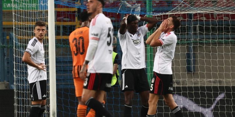 Beşiktaş UEFA Avrupa Ligi’ne veda etti