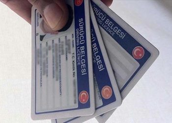 Ehliyetini yenilemeyenlere iyi haber: Süre uzatıldı