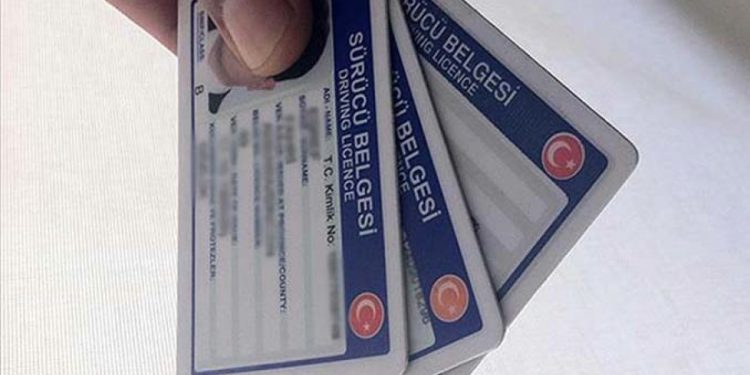 Ehliyetini yenilemeyenlere iyi haber: Süre uzatıldı