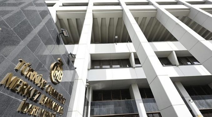 Eski Merkez Bankası Başkanı’na şok suçlamalar