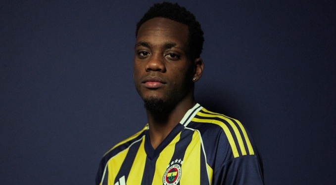 Fenerbahçe, Jhon Duran’ı 1 yıllığına kiraladı
