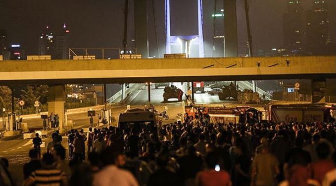 MSB: Demokrasi uğruna şehit düşen kahramanlarımızı rahmetle anıyoruz