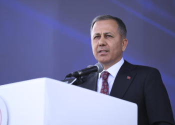 Yerlikaya orman yangınlarıyla ilgili tutuklu sayısını açıkladı