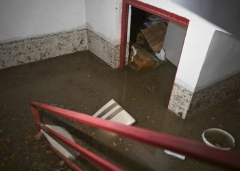 Ankara’yı sağanak vurdu: Evleri su bastı, yollar göle döndü