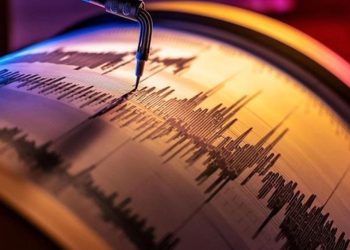 Balıkesir’in Sındırgı ilçesinde 1 dakika arayla peş peşe 2 deprem