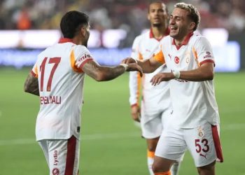 Galatasaray yeni sezona galibiyetle başladı: 3 puan 3 golle geldi