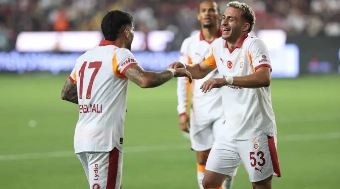 Galatasaray yeni sezona galibiyetle başladı: 3 puan 3 golle geldi