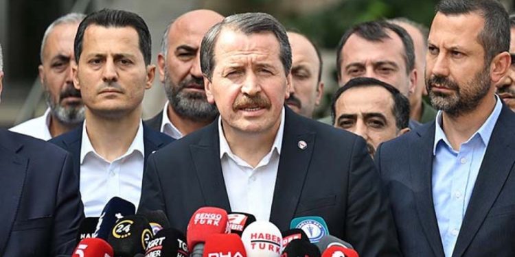 Memur-Sen, bakanlık önünde Hakem Kurulu’na seslendi