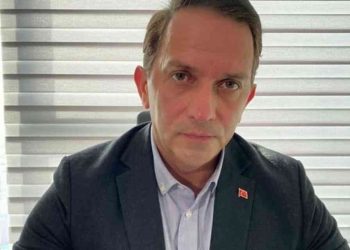 Mücahit Birinci AK Parti üyeliğinden istifa etti