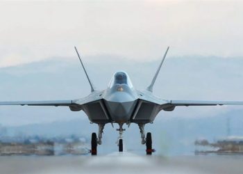 Newsweek: Türkiye’nin KAAN’ı, F-35’e meydan okuyabilir