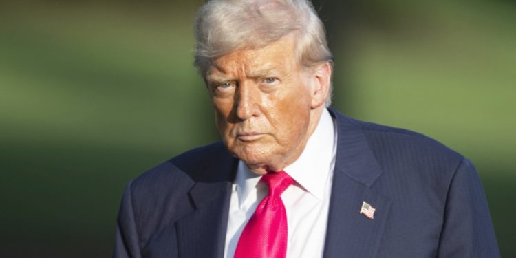 Trump’tan güneş ve rüzgar enerjisi projelerine onay yok