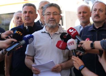 Yumaklı açıkladı: Gelibolu’da yangın kontrol altında