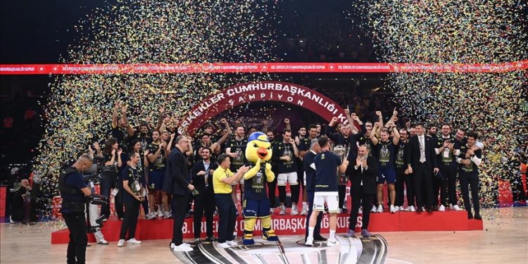 38. Erkekler Cumhurbaşkanlığı Kupası Fenerbahçe Beko’nun!