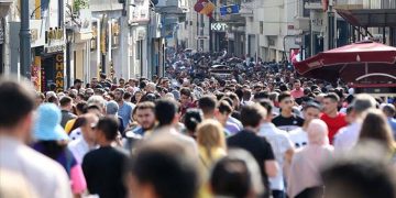 Ağustosta işsiz sayısı 3 milyonu geçti