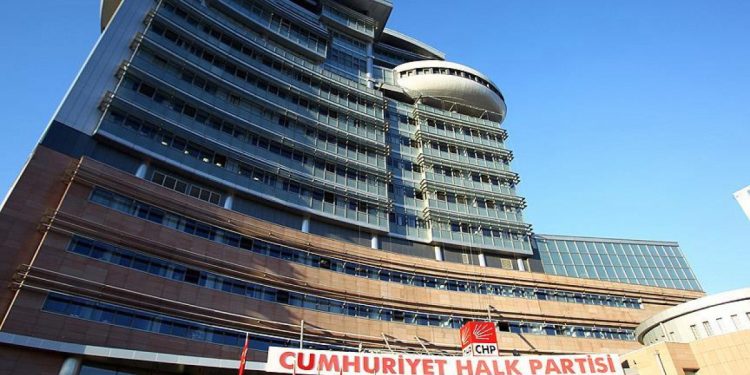 CHP MYK, Olağanüstü toplandı: Çıkacak karar bekleniyor