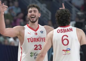 EuroBasket’te dev yarı final: Türkiye–Yunanistan