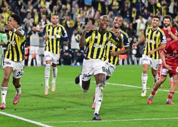 Fenerbahçe, 3 resmi maç sonra galip
