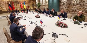 Kremlin: Rusya-Ukrayna barış müzakereleri durduruldu