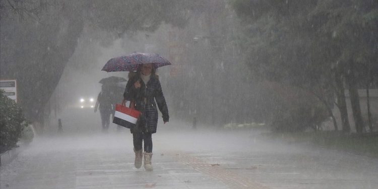 Meteoroloji’den kuvvetli sağanak yağış uyarısı