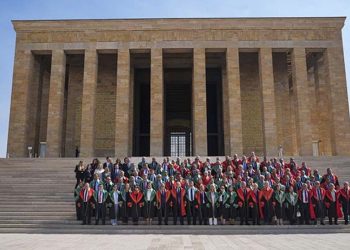 Yargıtay üyelerinden adli yıl açılışında Anıtkabir’e ziyaret