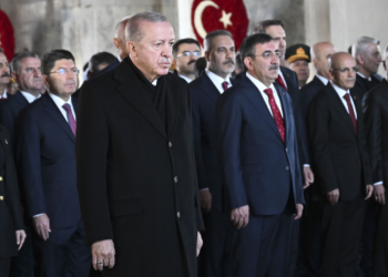 Devlet erkânından Anıtkabir’e ziyaret