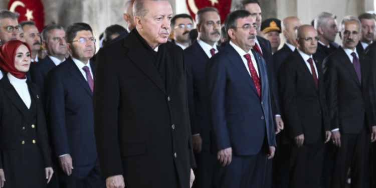 Devlet erkânından Anıtkabir’e ziyaret