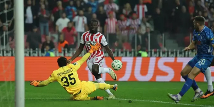 Samsunspor altın değerinde 3 puan aldı