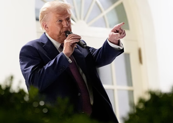 Trump’tan Boeing parçaları için kısıtlama sinyali