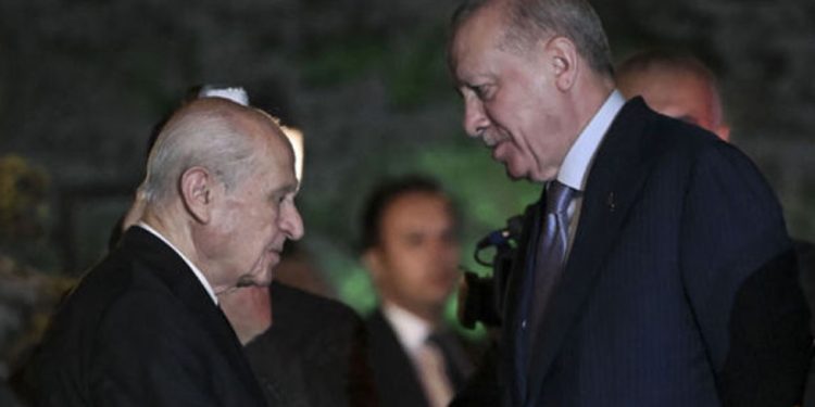 Cumhurbaşkanı Erdoğan, Bahçeli ile bir araya geldi