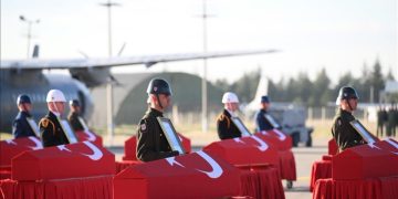 Şehitlere veda! Mürted Hava Üssü’nde son görev