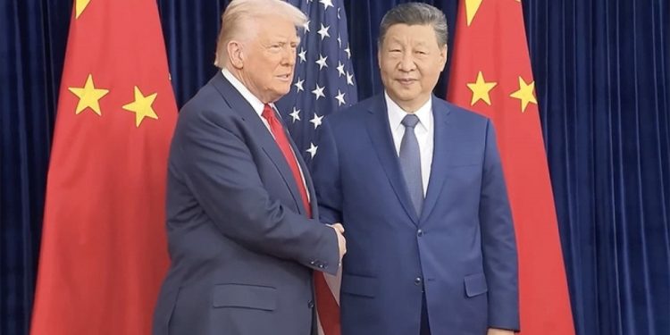 Trump ile Çin Devlet Başkanı Şi telefonda görüştü