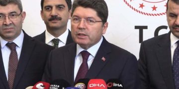 Bakan Tunç: Terör örgütünün tasfiyesi için Meclis yasal düzenleme yapabilir