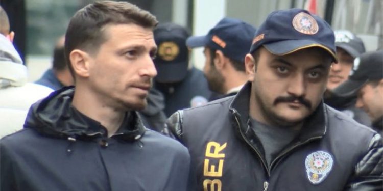 Tutuklu futbolcu Mert Hakan Yandaş’tan cezaevinden mektup