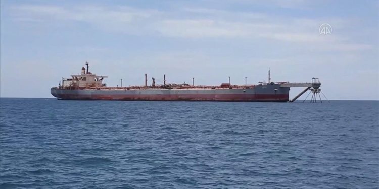 ABD, Rus bayraklı tankeri alıkoydu