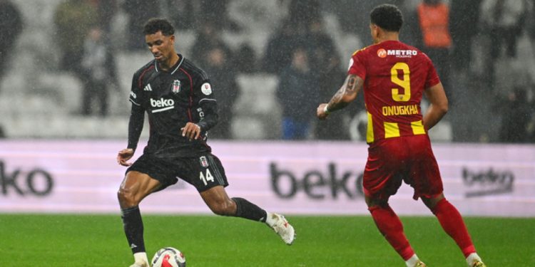 Beşiktaş Kayserispor’u tek golle mağlup etti