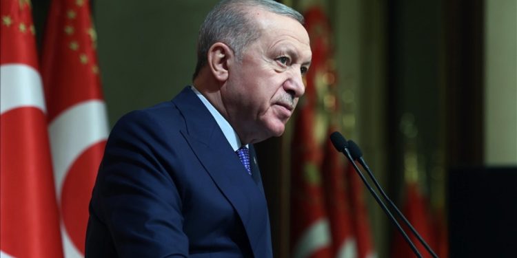 Erdoğan’dan Fenerbahçe’ye tebrik mesajı