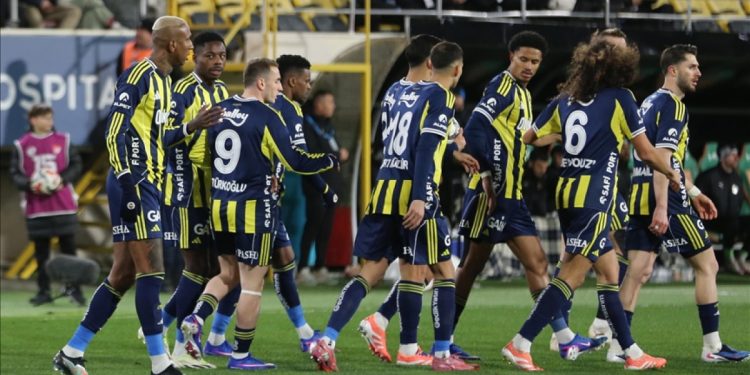 Fenerbahçe, Alanya deplasmanında geri döndü: 3-2