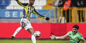 Fenerbahçe kupada 3 puanı 82. dakikada bulduğu golle aldı