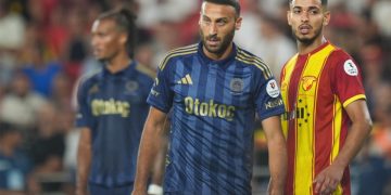 Fenerbahçe’de Cenk Tosun’un sözleşmesi feshedildi